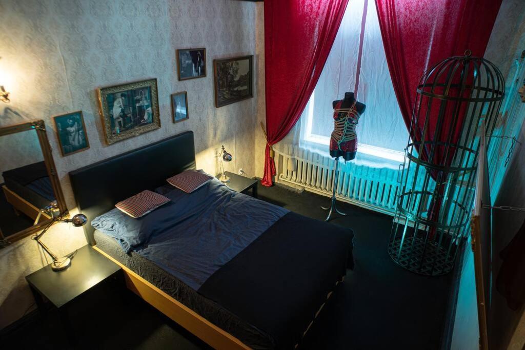 Vintage Bdsm Kinky - Entire 65m2 Space For Up To 6-guests - Fully Equipped Apartament
